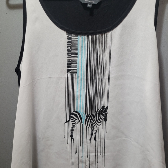 RW&CO tank top Size M - Picture 2 of 4